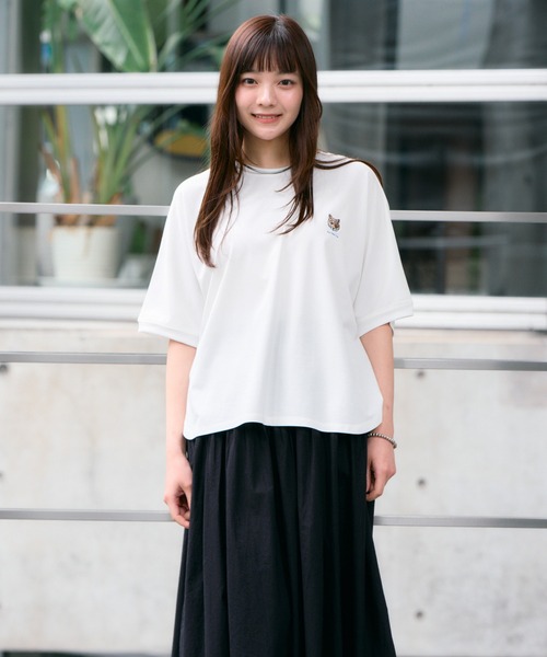 meeny miny(ミーニーマイニー)の「【旭山動物園応援商品】キタキツネフェイスTシャツ(Tシャツ/カットソー・レディース・ホワイト/ブラック・S-M/M-L)」の1枚目の写真