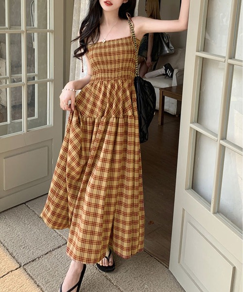 Nia(ニア)の「Nia(ニア)/チェックシャーリングティアードキャミワンピース(ワンピース・レディース・イエロー/ネイビー・SMALL/MEDIUM)」の21枚目の写真