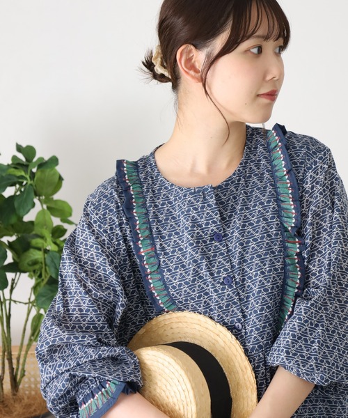 KILKI（キルキー）の「kilki 　フリル付きビブフロントワンピース　ソーダ 長袖（ワンピース・レディース・ネイビー系/ホワイト系その他・FREE）」の9枚目の写真