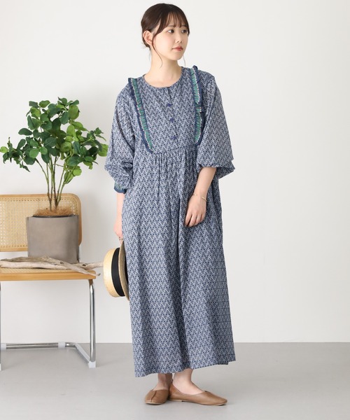 KILKI（キルキー）の「kilki 　フリル付きビブフロントワンピース　ソーダ 長袖（ワンピース・レディース・ネイビー系/ホワイト系その他・FREE）」の12枚目の写真