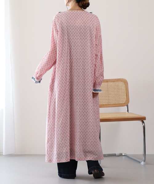 KILKI（キルキー）の「kilki 　フリル付きビブフロントワンピース　ソーダ 長袖（ワンピース・レディース・ネイビー系/ホワイト系その他・FREE）」の7枚目の写真