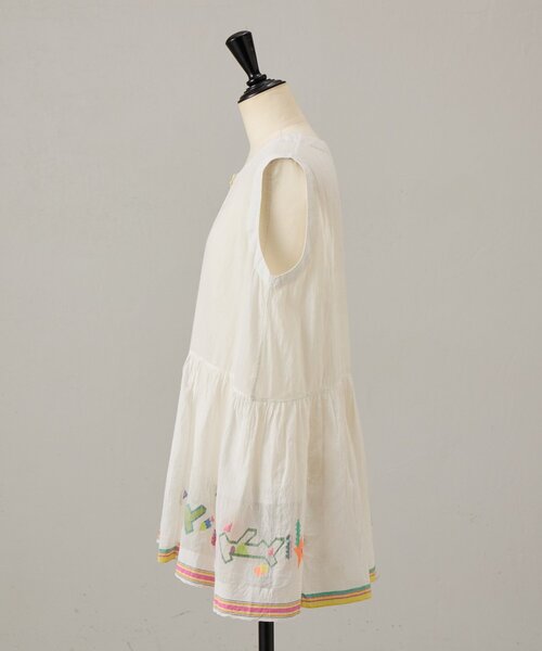 BEARDSLEY(ビアズリー)の「《INJIRI》ノースリーブチュニックブラウス(シャツ/ブラウス・レディース・ホワイト・MEDIUM)」の11枚目の写真