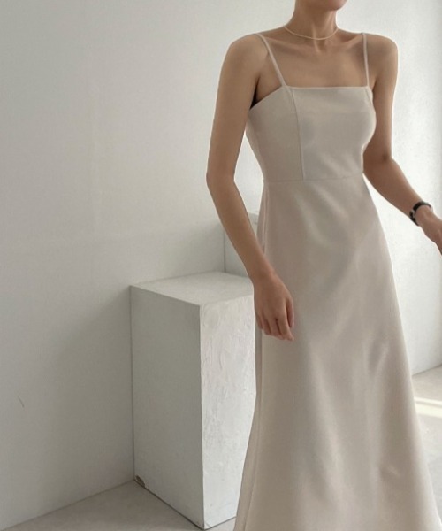 YUGA(ユーガ)の「YUGA_YGMC Korean-style Camisole dress(ワンピース・レディース・オフホワイト/ブラック・S/M)」の13枚目の写真