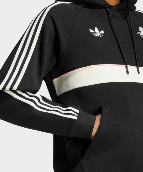 adidas(アディダス)の「ユベントス トリノ OG パーカー / アディダス adidas(パーカー・メンズ・ブラック・XXX-LARGE/XX-LARGE/X-LARGE/LARGE/MEDIUM/SMALL)」の5枚目の写真