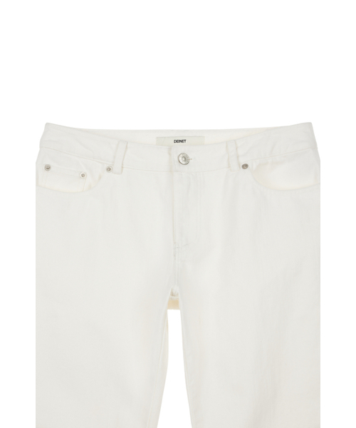 DEINET(ダイニット)の「STUD LINE DAMEGE BOOTS CUT DENIM IN WHITE(デニムパンツ・レディース・その他・S/M)」の4枚目の写真