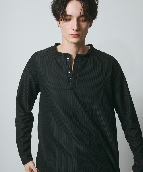 DAZE(デイズ)の「ポリエステルツイル ヘンリーネック ロングスリーブシャツ(Tシャツ/カットソー・メンズ・ブラック・SMALL/MEDIUM/LARGE/X-LARGE)」の5枚目の写真