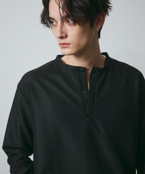 DAZE(デイズ)の「ポリエステルツイル ヘンリーネック ロングスリーブシャツ(Tシャツ/カットソー・メンズ・ブラック・SMALL/MEDIUM/LARGE/X-LARGE)」の13枚目の写真