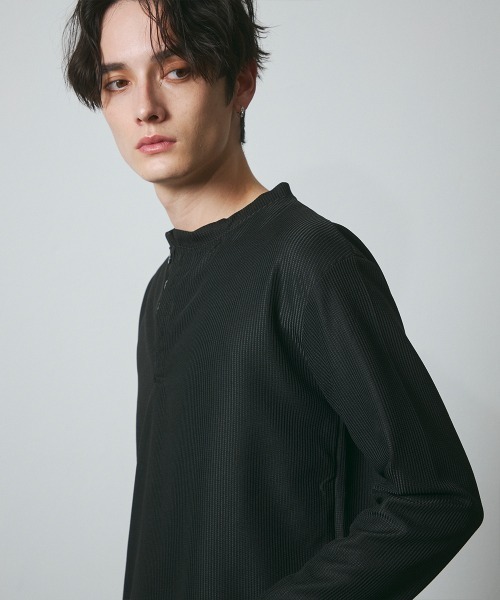 DAZE(デイズ)の「ポリエステルツイル ヘンリーネック ロングスリーブシャツ(Tシャツ/カットソー・メンズ・ブラック・SMALL/MEDIUM/LARGE/X-LARGE)」の15枚目の写真