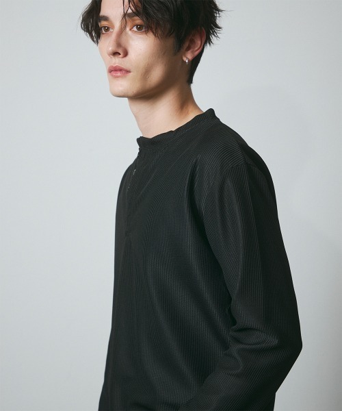 DAZE(デイズ)の「ポリエステルツイル ヘンリーネック ロングスリーブシャツ(Tシャツ/カットソー・メンズ・ブラック・SMALL/MEDIUM/LARGE/X-LARGE)」の16枚目の写真