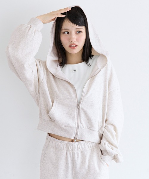 coca(coca)(コカ)の「ユース クロップドパーカー(パーカー・レディース・ブラック/ライトグレー・S/M/L)」の7枚目の写真