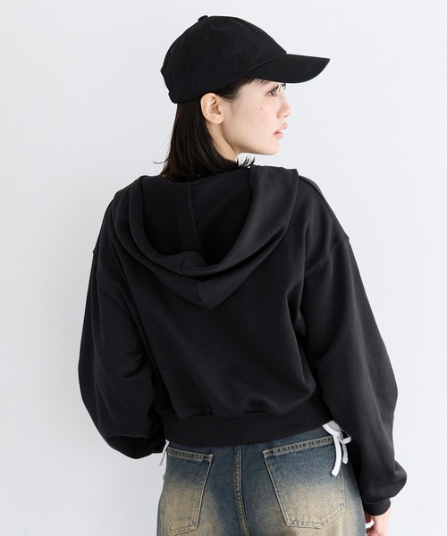coca(coca)(コカ)の「ユース クロップドパーカー(パーカー・レディース・ブラック/ライトグレー・S/M/L)」の10枚目の写真
