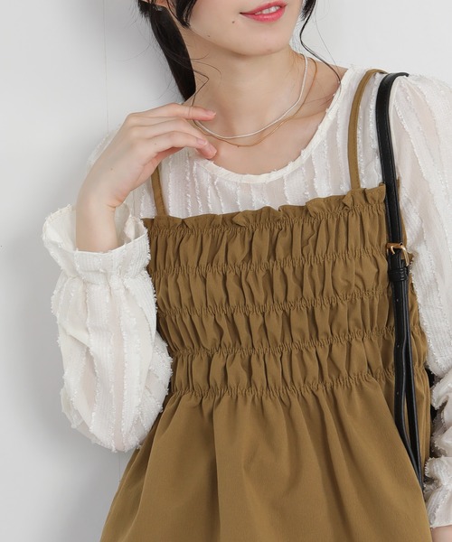 pumpkin port(パンプキンポート)の「フェイクレイヤードキャミ付き シアー長袖ブラウス(シャツ/ブラウス・レディース・ブラック/ベージュ/ブラウン/アイボリー・M)」の20枚目の写真