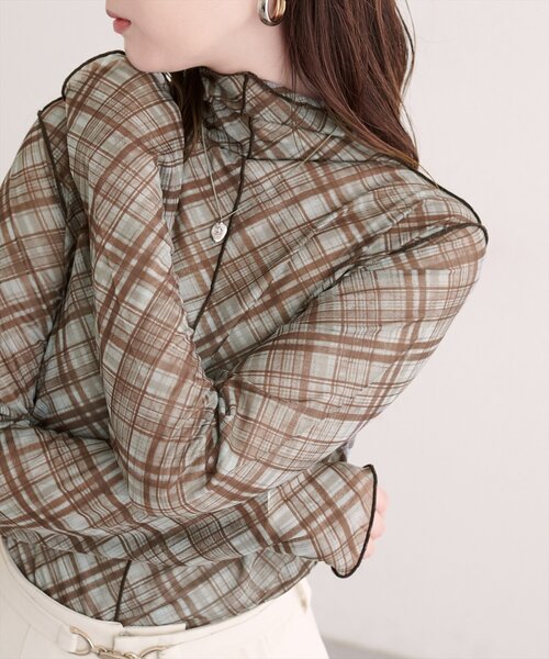 natural couture(ナチュラルクチュール)の「ボトルネックプルオーバー(Tシャツ/カットソー・レディース・ブラウン/ブラック/ブルー・FREE)」の3枚目の写真