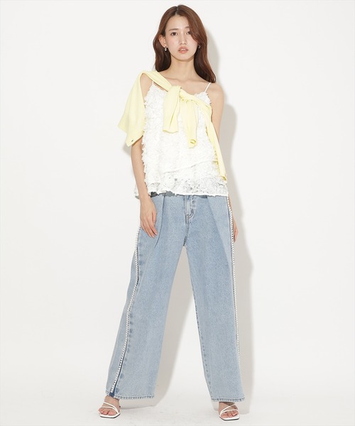AND COUTURE(アンドクチュール)の「フラワーチュールキャミブラウス(シャツ/ブラウス・レディース・オフホワイト/ブラック・FREE)」の7枚目の写真