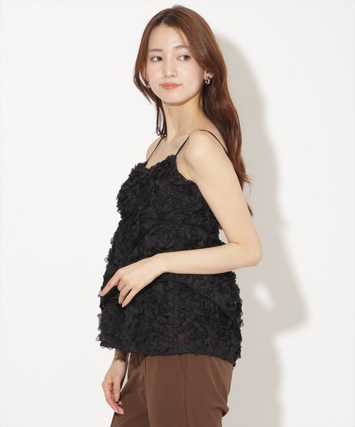 AND COUTURE(アンドクチュール)の「フラワーチュールキャミブラウス(シャツ/ブラウス・レディース・オフホワイト/ブラック・FREE)」の10枚目の写真