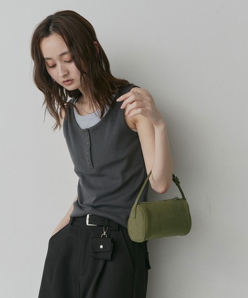 ad thie(アドティエ)の「2way コーデュロイ ラウンド ミニバッグ(ハンドバッグ・レディース・カーキ/ブラウン/ベージュ/ブラック・FREE)」の19枚目の写真