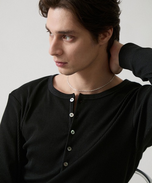 CLEL（クレイル）の「【CLEL】Giza Cotton Ribbed Henley Neck T-shirt / ギザコットンリブヘンリーネックTシャツ（Tシャツ/カットソー・メンズ・ネイビー/グレー/ホワイト/ブラック・XS/S/M/L）」の5枚目の写真