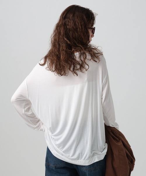 BAYFLOW（ベイフロー）の「スムースタッチプリントロングスリーブT（Tシャツ/カットソー・レディース・ホワイト系1/ホワイト系2/ブラック・SMALL/MEDIUM）」の18枚目の写真