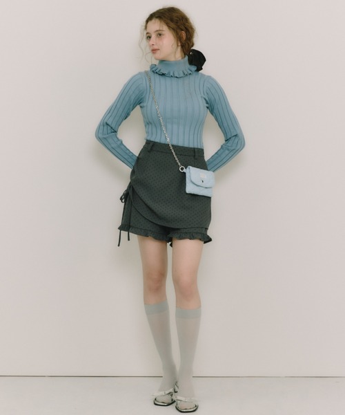 idem(イデム)の「frill turtleneck lib knit / フリルタートルネックニット(ニット/セーター・レディース・ブラック/ブルー/アイボリー・FREE)」の22枚目の写真
