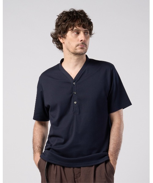 wjk(ダヴルジェイケイ)の「luxury cotton smart collar S/S(Tシャツ/カットソー・メンズ・ホワイト/ブラック/ネイビー・LARGE/MEDIUM/SMALL/X-LARGE)」の3枚目の写真
