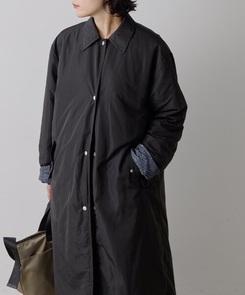 ear PAPILLONNER（イアパピヨネ）の「《リバーシブル/撥水》sampo×ear中綿ロングコート（その他アウター・レディース・ブラック/ベージュ・FREE）」の6枚目の写真