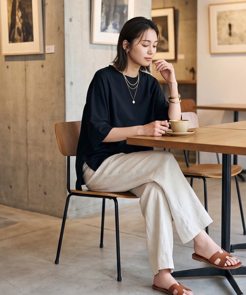 STYLE DELI(スタイルデリ)の「【DELI by】大人の抜け感ドルマンTトップス(Tシャツ/カットソー・レディース・ブラック/ホワイト・M)」の12枚目の写真