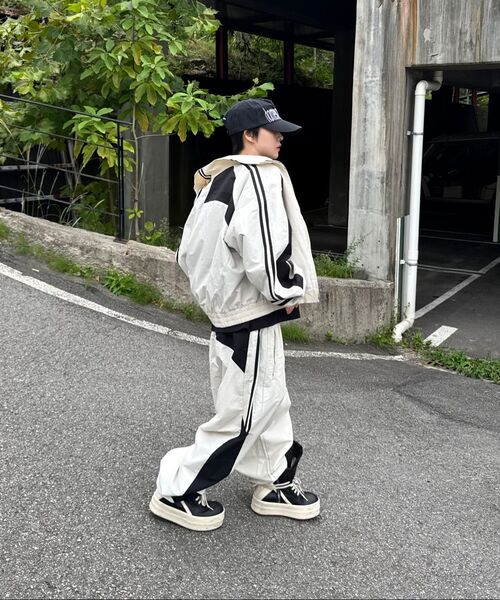 ROARINGRAD(ロアリングラド)の「26パネルトラックパンツサンド(スウェットパンツ・レディース・その他・MEDIUM/LARGE)」の10枚目の写真