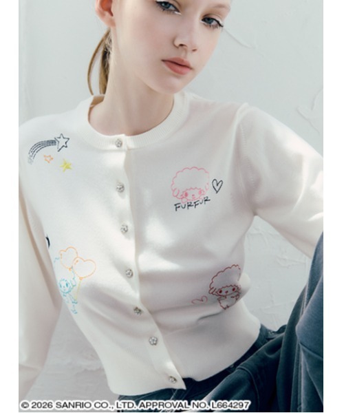 sanrio house(サンリオハウス)の「【FURFUR】刺繍ニットカーディガン(カーディガン/ボレロ・レディース・ピンク/チャコールグレー/ホワイト・F)」の4枚目の写真
