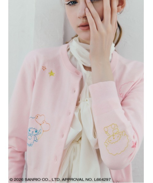 sanrio house(サンリオハウス)の「【FURFUR】刺繍ニットカーディガン(カーディガン/ボレロ・レディース・ピンク/チャコールグレー/ホワイト・F)」の7枚目の写真