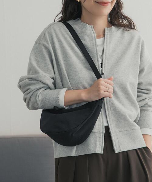 URBAN RESEARCH DOORS(アーバンリサーチドアーズ)の「撥水COMPACT SHOULDER(ショルダーバッグ・メンズ・ベージュ/ブラック/ダークグレー・-)」の1枚目の写真