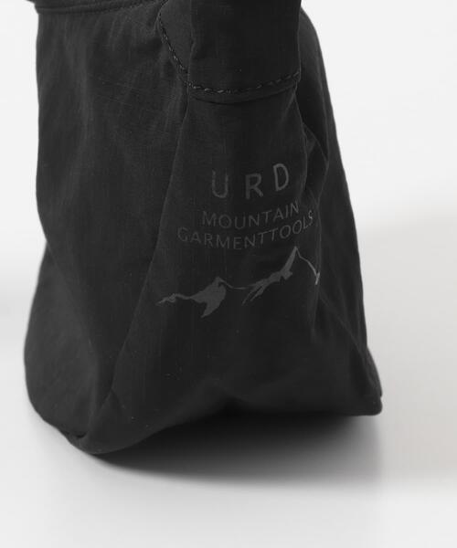 URBAN RESEARCH DOORS(アーバンリサーチドアーズ)の「撥水COMPACT SHOULDER(ショルダーバッグ・メンズ・ベージュ/ブラック/ダークグレー・-)」の11枚目の写真