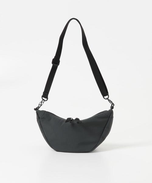 URBAN RESEARCH DOORS(アーバンリサーチドアーズ)の「撥水COMPACT SHOULDER(ショルダーバッグ・メンズ・ベージュ/ブラック/ダークグレー・-)」の15枚目の写真
