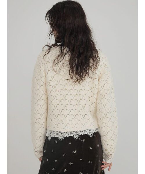 FIKA.(フィーカ)の「Fluffy crochet knit cardigan(カーディガン/ボレロ・レディース・オフホワイト/ブラック・MEDIUM)」の5枚目の写真