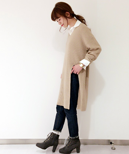 archives（アルシーヴ）の「【ZOZOTOWN限定】スリットニットワンピース（ワンピース・レディース・グレー/モカ/イエロー/アイボリー/サックスブルー・MEDIUM）」の8枚目の写真