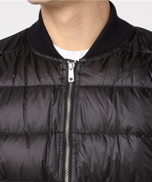 UNITED TOKYO(ユナイテッドトウキョウ)の「DICROS DNA LightダウンMA-1(MA-1・メンズ・ブラック/カーキ・2/3/1)」の3枚目の写真