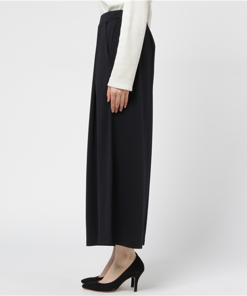 AZUL by moussy(アズールバイマウジー)の「イージーワイドパンツ(その他パンツ・レディース・ホワイト系その他/ブラック/ネイビー・LARGE/SMALL/MEDIUM)」の5枚目の写真