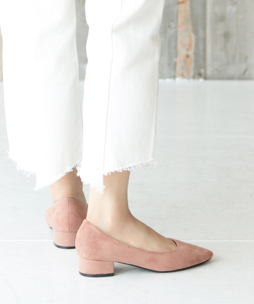 SESTO(セスト)の「ほっそりトゥのチャンキーローヒールパンプス(パンプス・レディース・ブラック/グレイッシュベージュ/ピンクベージュ/その他/ブルー/シルバー系その他/ボルドー/レオパード/パープル/マスタード/ゴールド/シルバー/ブラウン/レッド・24.5/22/23/23.5/25.5/22.5/24)」の8枚目の写真