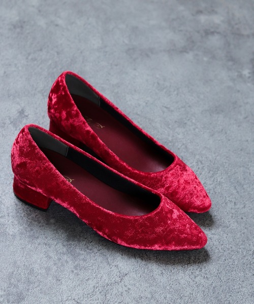 SESTO(セスト)の「ほっそりトゥのチャンキーローヒールパンプス(パンプス・レディース・ブラック/グレイッシュベージュ/ピンクベージュ/その他/ブルー/シルバー系その他/ボルドー/レオパード/パープル/マスタード/ゴールド/シルバー/ブラウン/レッド・24.5/22/23/23.5/25.5/22.5/24)」の9枚目の写真