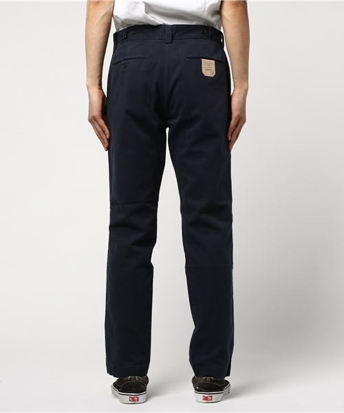 quadro（クオドロ）の「カヤヌコットンチノテーパードパンツ（チノパンツ・メンズ・ベージュ/ネイビー・SMALL/LARGE/MEDIUM）」の4枚目の写真