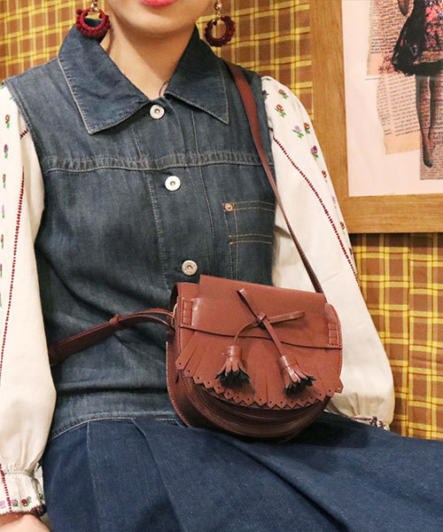 ACCOMMODE(アコモデ)の「ローファーポシェット(ショルダーバッグ)」|ブラウン