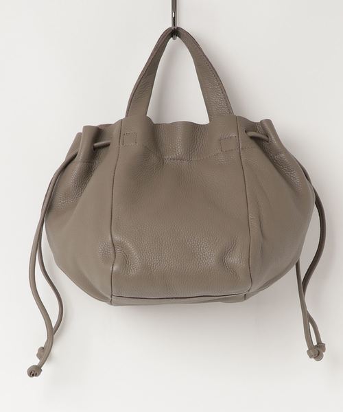 Beau're（ヴュレ）の「【Beaure】巾着レザーバッグ（ショルダーバッグ・レディース・ブラック/グレー・フリー）」の3枚目の写真