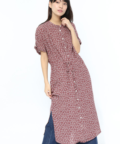 LAKOLE(ラコレ)の「フロントボタンフローラルワンピース / LAKOLE(ワンピース・レディース・ボルドー/ブラック・SMALL/MEDIUM)」の1枚目の写真