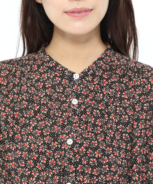 LAKOLE(ラコレ)の「フロントボタンフローラルワンピース / LAKOLE(ワンピース・レディース・ボルドー/ブラック・SMALL/MEDIUM)」の8枚目の写真