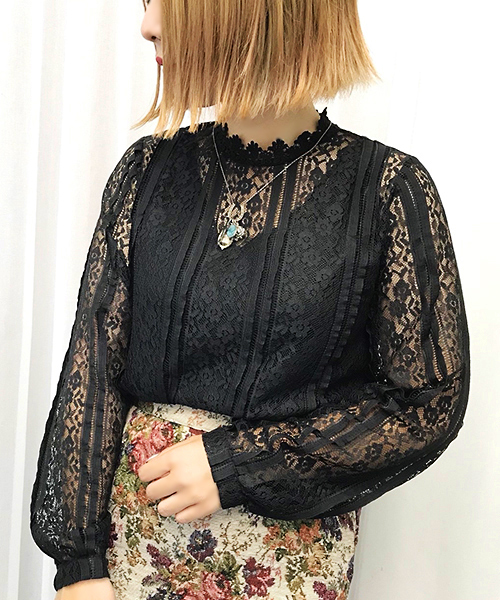 apres jour（アプレジュール）の「レースハイネック袖ボリュームブラウス【ZOZOTOWN限定アイテム】（シャツ/ブラウス・レディース・ブラック/オフホワイト・フリー）」の2枚目の写真