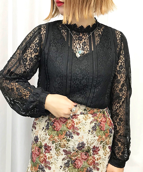 apres jour（アプレジュール）の「レースハイネック袖ボリュームブラウス【ZOZOTOWN限定アイテム】（シャツ/ブラウス・レディース・ブラック/オフホワイト・フリー）」の5枚目の写真