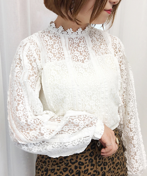 apres jour（アプレジュール）の「レースハイネック袖ボリュームブラウス【ZOZOTOWN限定アイテム】（シャツ/ブラウス・レディース・ブラック/オフホワイト・フリー）」の10枚目の写真