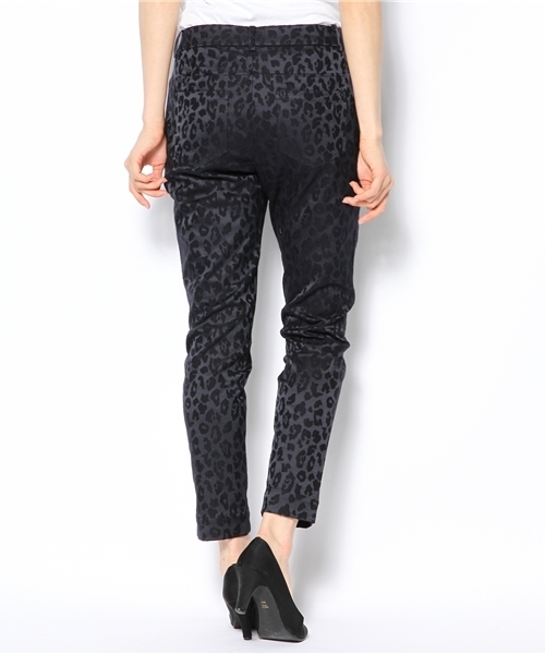 BEAMS LIGHTS Women's（ビームスライツ ウィメンズ）の「◎BEAMS LIGHTS / LEOジャカード パンツ（スラックス・レディース・ベージュ/ネイビー・36/38/40）」の4枚目の写真