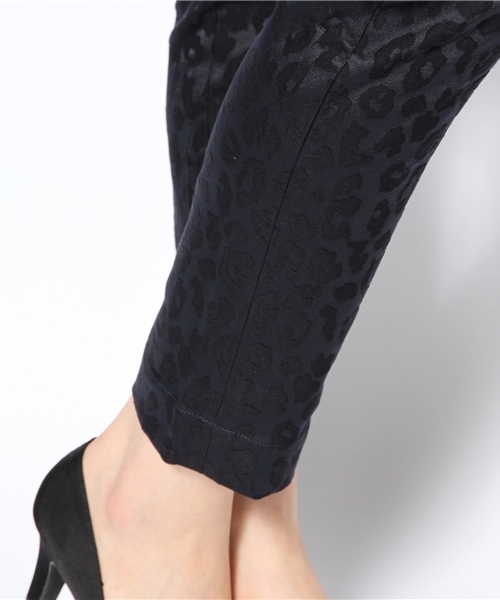 BEAMS LIGHTS Women's（ビームスライツ ウィメンズ）の「◎BEAMS LIGHTS / LEOジャカード パンツ（スラックス・レディース・ベージュ/ネイビー・36/38/40）」の8枚目の写真