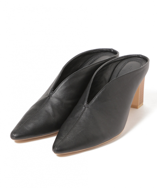 PAGEBOY(ページボーイ)の「Vカットパンプス(パンプス・レディース・ブラック/パープル/ホワイト・SMALL/MEDIUM/LARGE)」の6枚目の写真