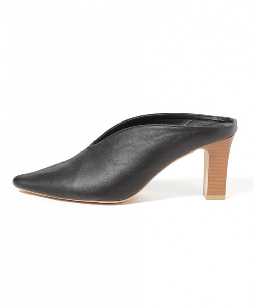 PAGEBOY(ページボーイ)の「Vカットパンプス(パンプス・レディース・ブラック/パープル/ホワイト・SMALL/MEDIUM/LARGE)」の9枚目の写真